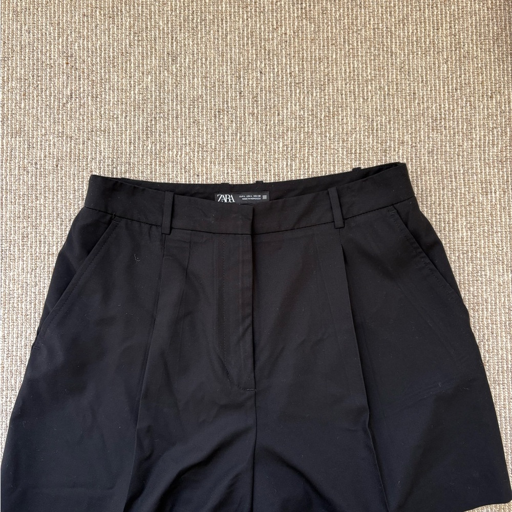 Zara Women's Black dress Shorts